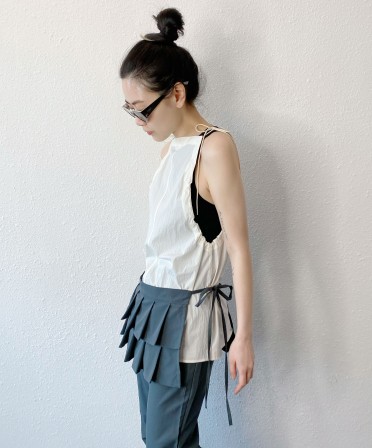 White Flat Collar Vest #250402